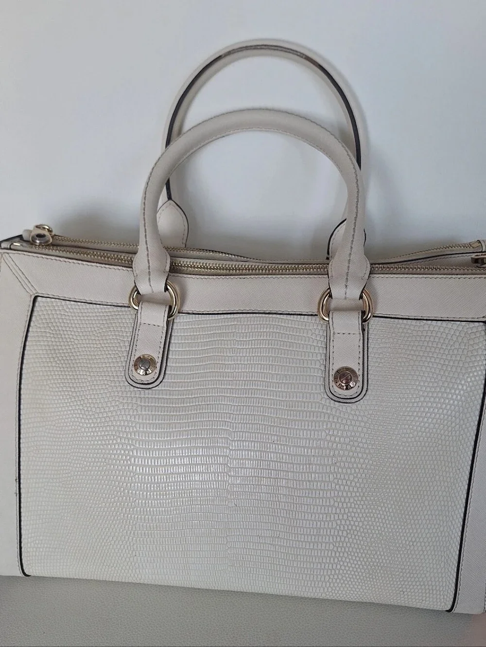 henri bendel this henri